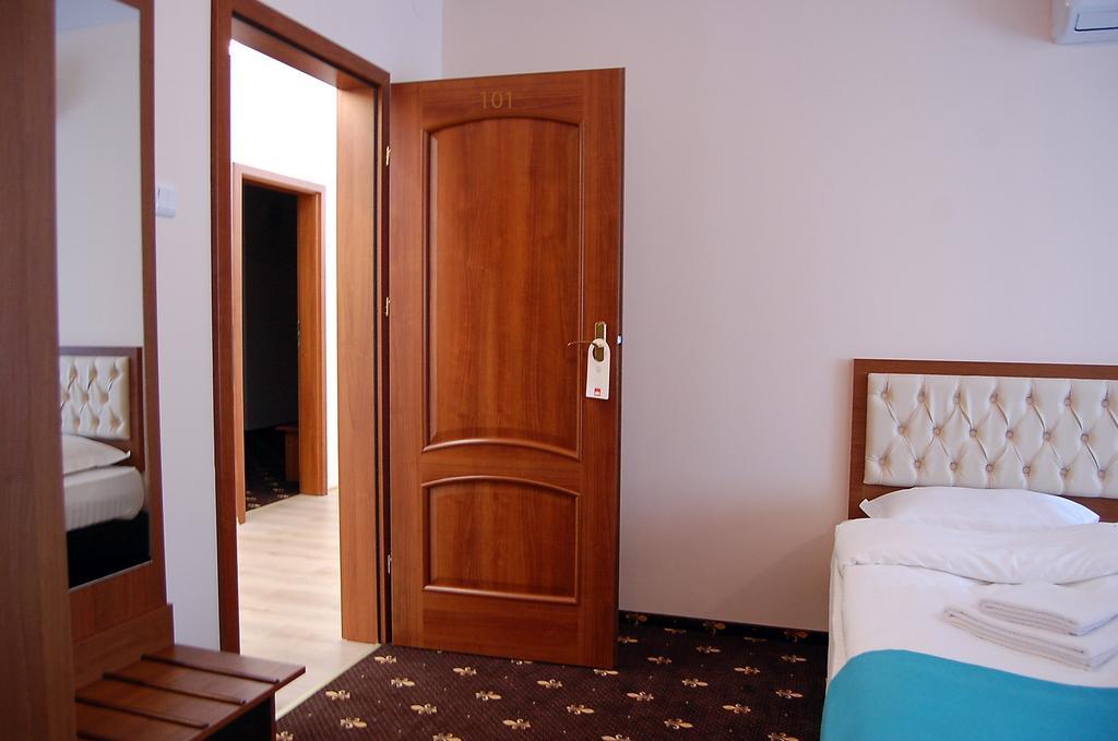 Hostel Paltinis Hunedoara Camera foto